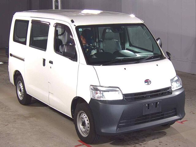 Japan Auction Vehicles 8 2022 Toyota TownAce Van DX 4WD auction photo