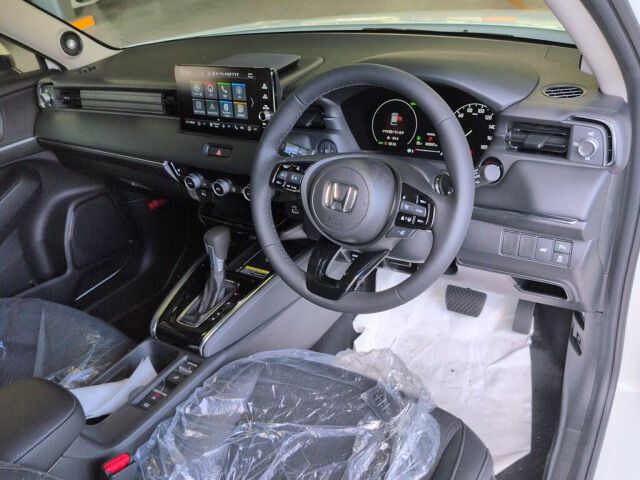 2026 Honda Vezel HV E:HEV Z auction photo 3