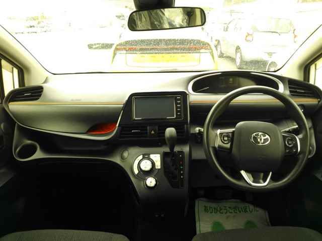 2019 Toyota Sienta Hybrid Fan Base X auction photo 8