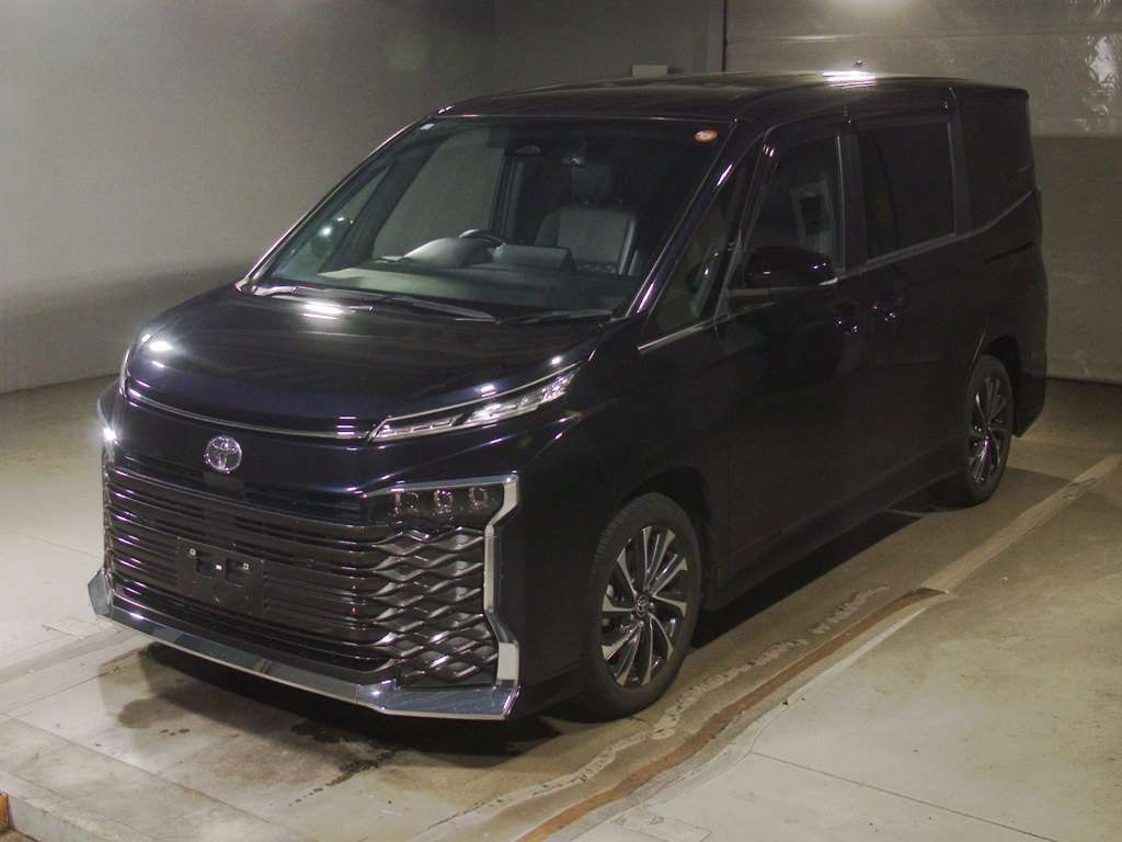 2023 Toyota Voxy S-Z Japan auction vehicle