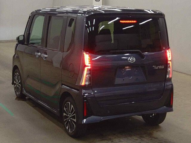 2025 Daihatsu Tanto Custom RS Limited auction photo 2
