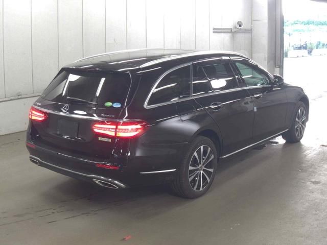 2019 Mercedes-Benz E 450 Wagon 4M Exclusive auction photo 3