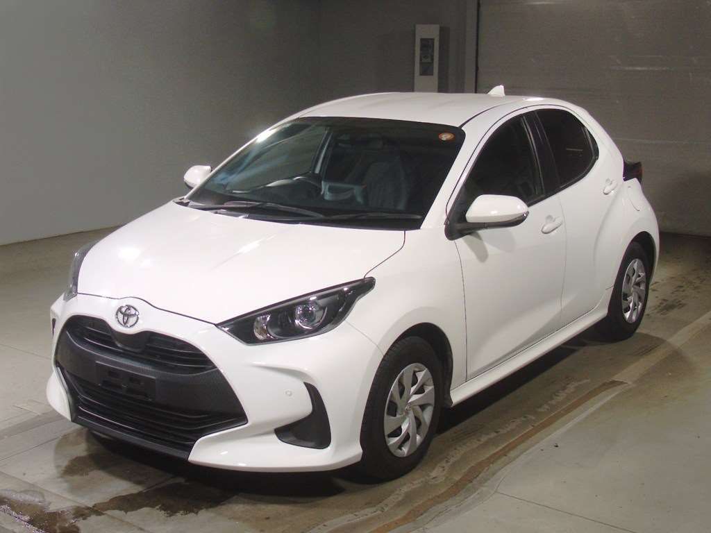 Japan Auction Vehicles 4 2021 Toyota Yaris X auction photo