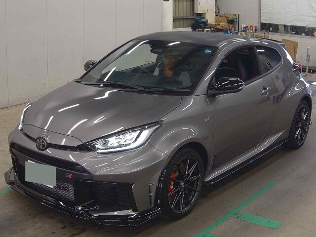 2025 Toyota GR Yaris RZハイパフォーマンス 4WD auction photo 4