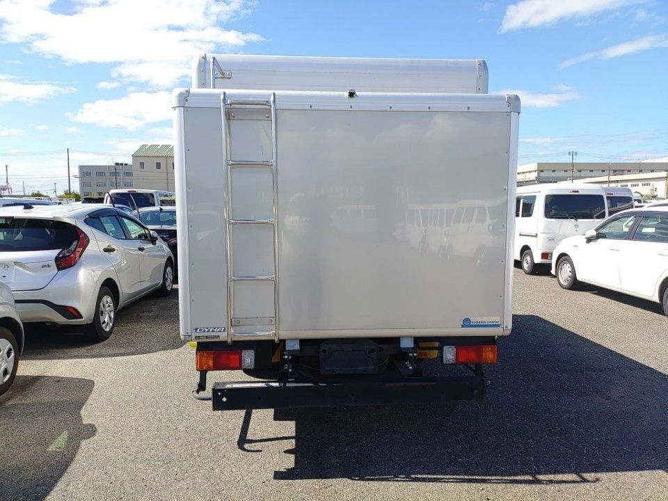 2021 Toyota Dyna auction photo 5