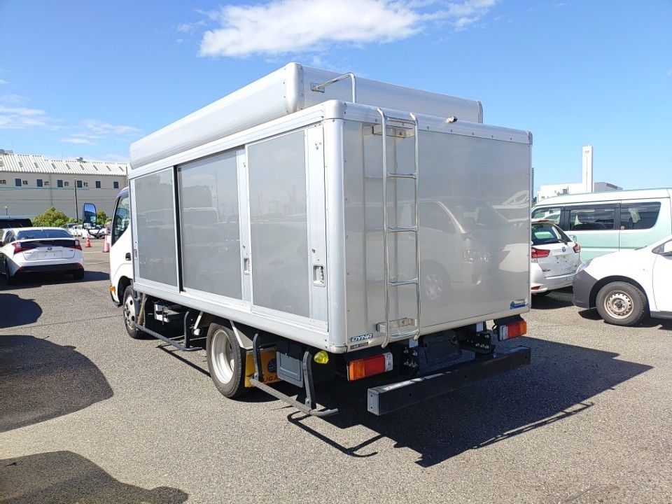 2021 Toyota Dyna auction photo 6