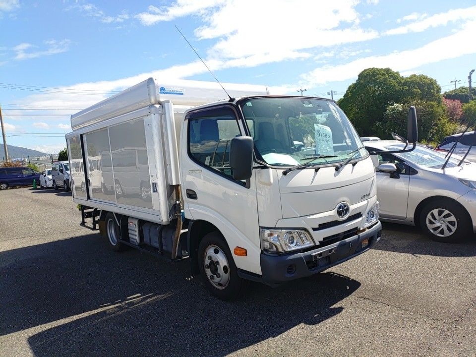 2021 Toyota Dyna auction photo 4