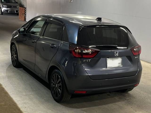 2022 Honda Fit e:HEVホーム 20周年特別 auction photo 3