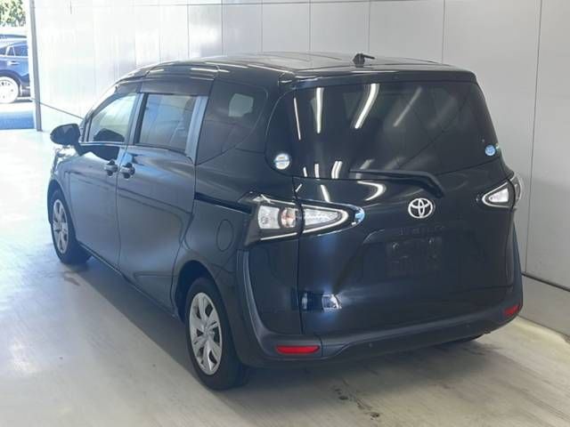 2019 Toyota Sienta G auction photo 3