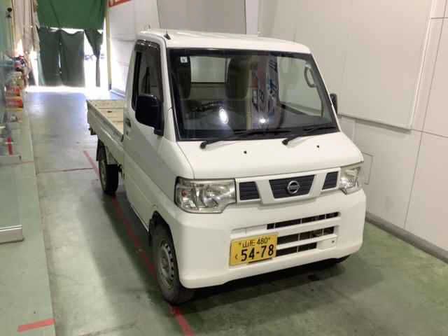 Japan Auction Vehicles 4 2012 Nissan NT100 Clipper 4WD SD auction photo
