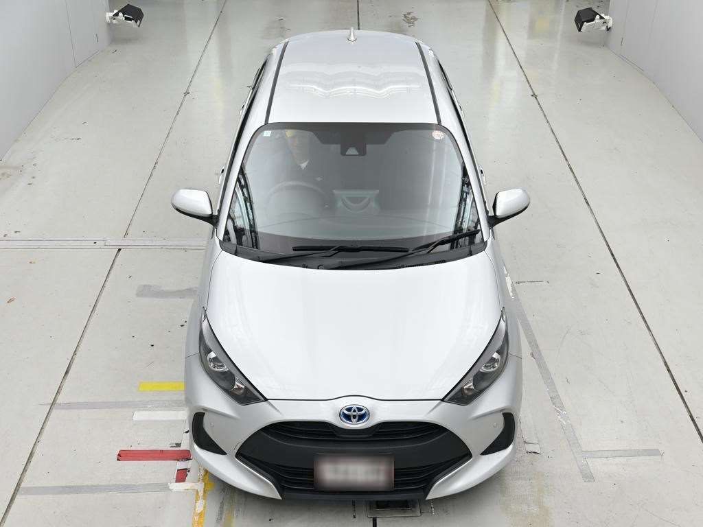 2021 Toyota Yaris ハイブリッドX auction photo 7