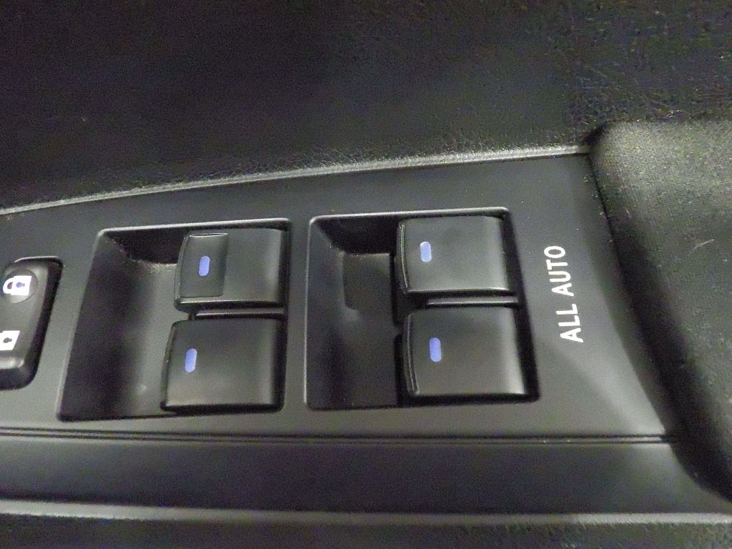 2017 Toyota Corolla Axio 1.5G auction photo 11