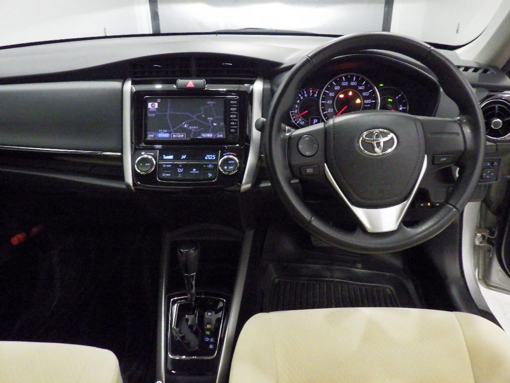 2017 Toyota Corolla Axio 1.5G auction photo 3