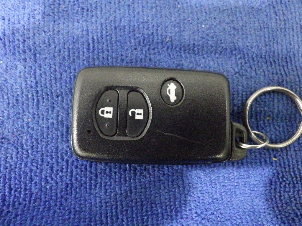 2017 Toyota Corolla Axio 1.5G auction photo 12