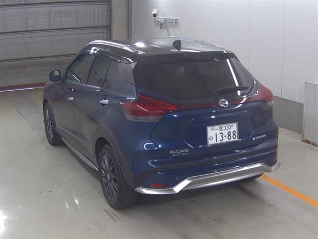 2022 Nissan Kicks オーテック auction photo 2