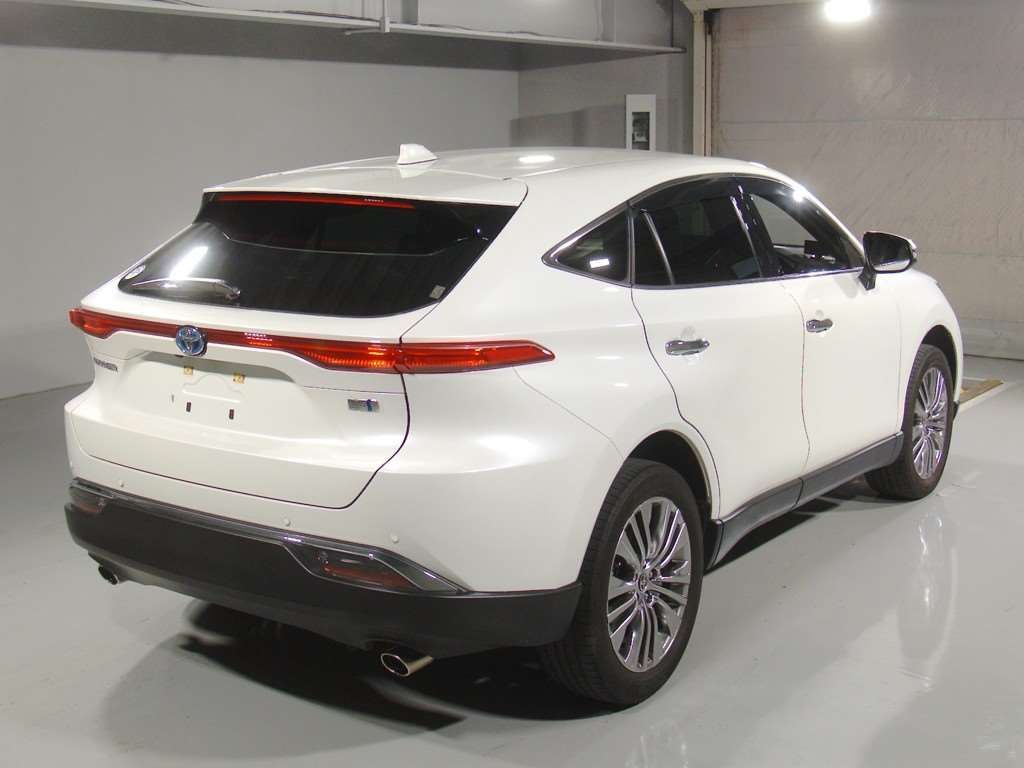 2021 Toyota Harrier Z 4WD auction photo 2