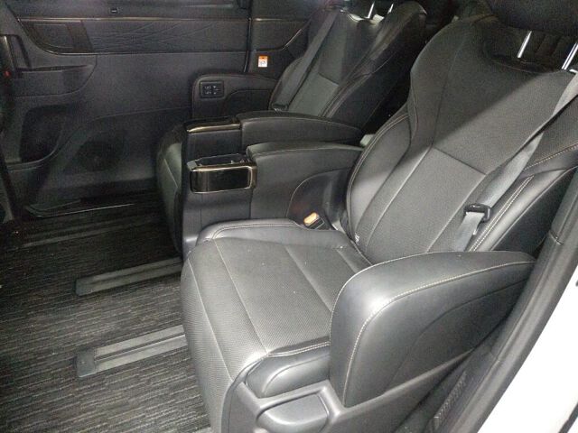2024 Toyota Alphard Z auction photo 6