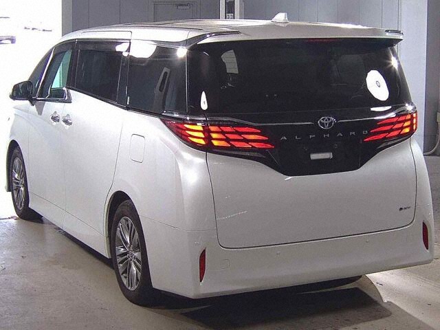 2024 Toyota Alphard Z auction photo 2