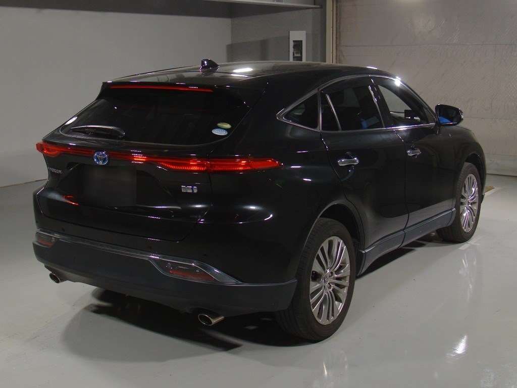 2021 Toyota Harrier Z auction photo 2