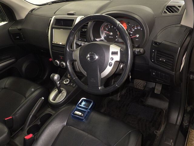2010 Nissan X-Trail 20XTT 4WD auction photo 3