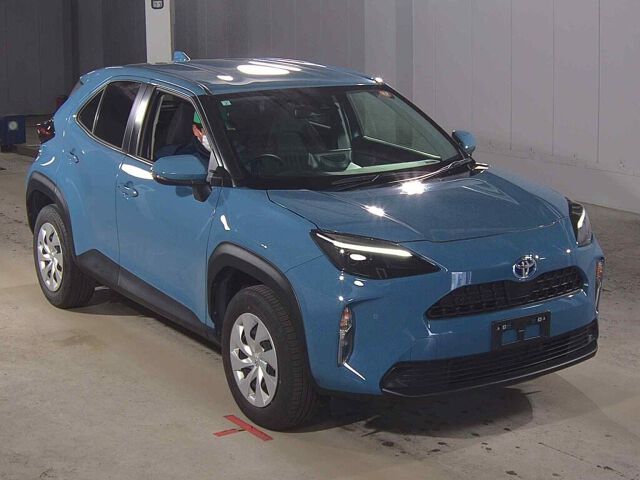 2022 Toyota Yaris Cross ハイブリッドX Japan auction vehicle