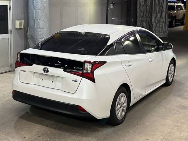 2021 Toyota Prius S Safety Plus II auction photo 5