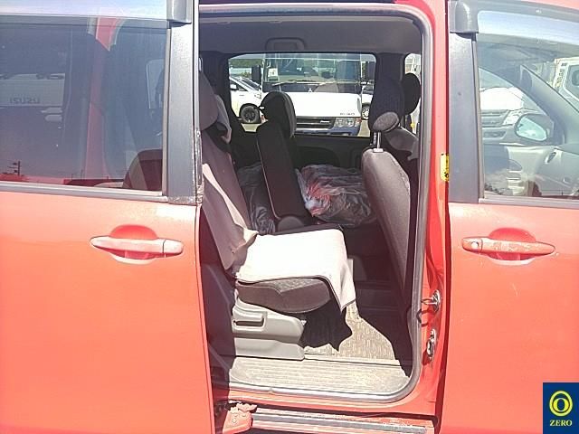 2014 Toyota Sienta 4WD ウェルキャブシャ auction photo 8