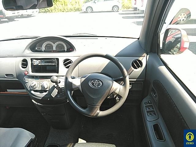 2014 Toyota Sienta 4WD ウェルキャブシャ auction photo 5