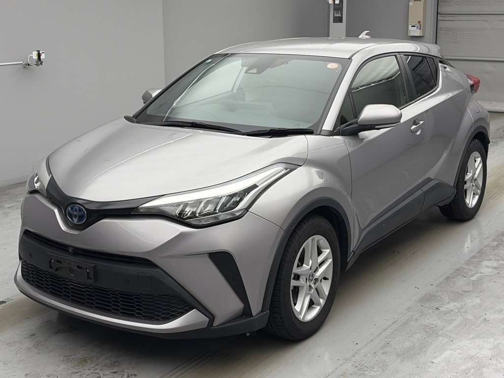 2022 Toyota C-HR S Japan auction vehicle