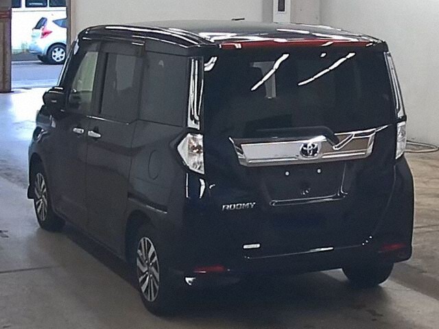 2023 Toyota Roomy カスタムG 4WD auction photo 2
