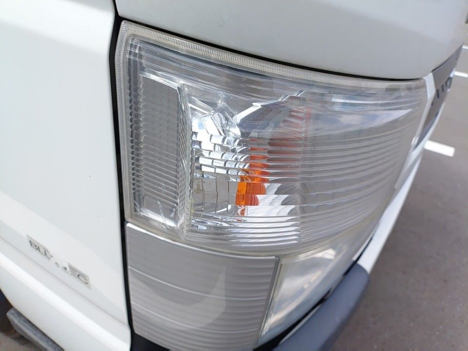2012 Mitsubishi Fuso Canter auction photo 38