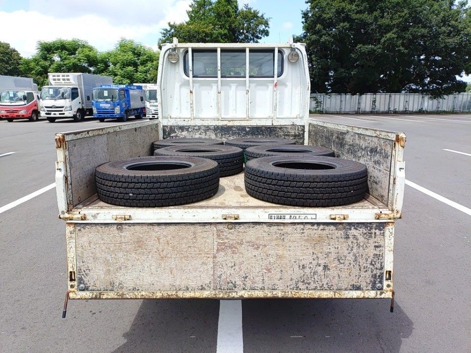 2012 Mitsubishi Fuso Canter auction photo 8