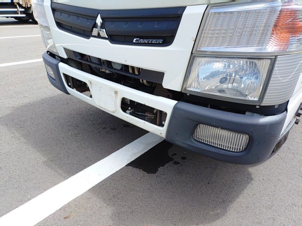 2012 Mitsubishi Fuso Canter auction photo 23
