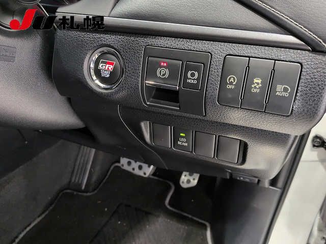 2017 Toyota Harrier 4WD エレガンス GRスポ-ツ auction photo 4