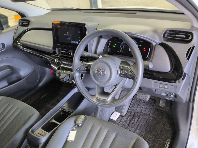 2026 Toyota Aqua X auction photo 3
