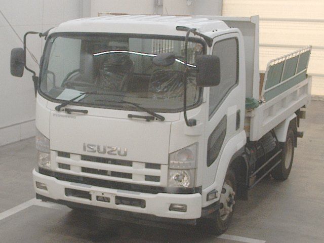 Japan Auction Vehicles 10 2013 Isuzu Forward dump auction photo