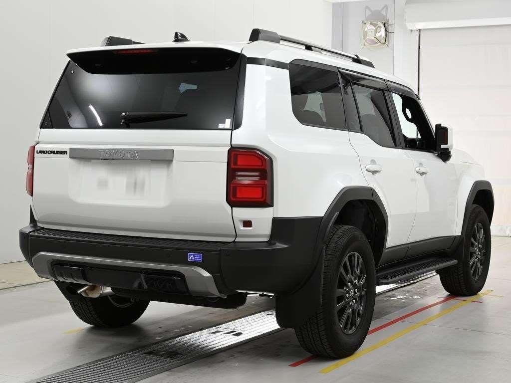 2024 Toyota Land Cruiser 250 VX 4WD auction photo 2