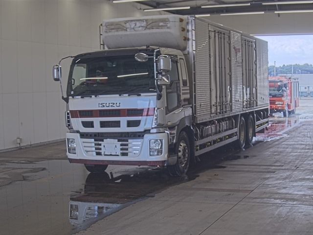 2013 Isuzu Giga Reizo Reito Japan auction vehicle