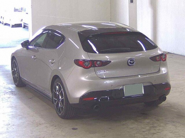 2022 Mazda 3ファストバック 20SバーガンディS auction photo 2