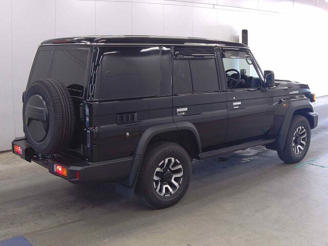 2025 Toyota Land Cruiser 70 AX 4WD auction photo 5