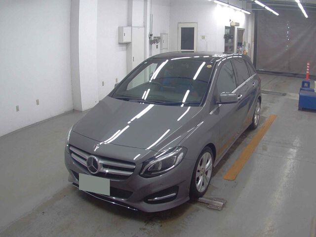 2017 Mercedes-Benz B-Class B180 auction photo 4