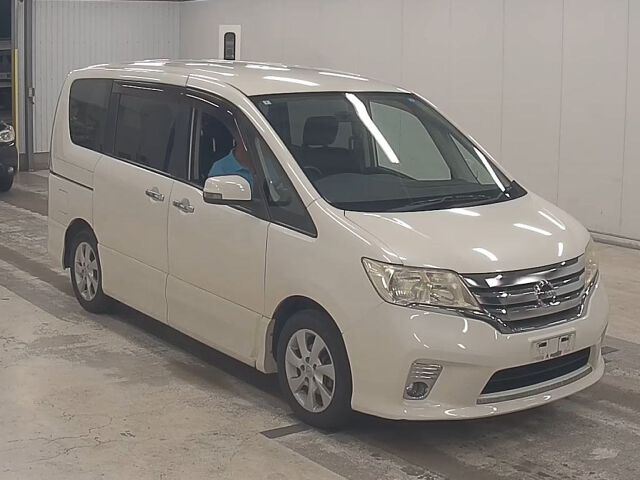 2011 Nissan Serena ハイウェイスター Japan auction vehicle