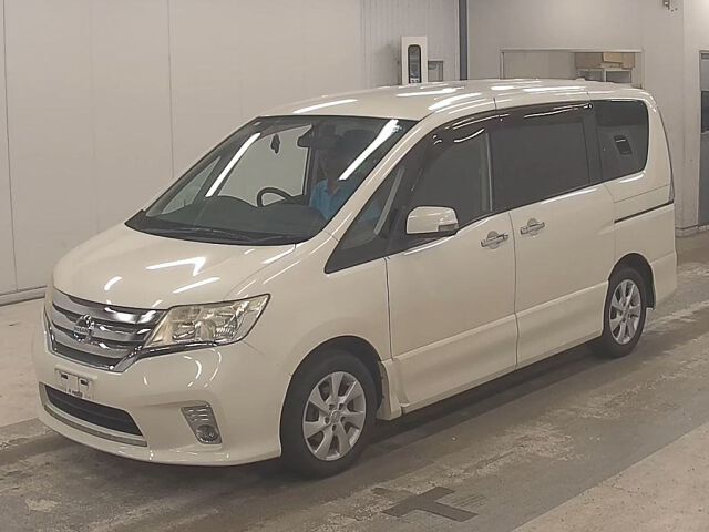 2011 Nissan Serena ハイウェイスター auction photo 4