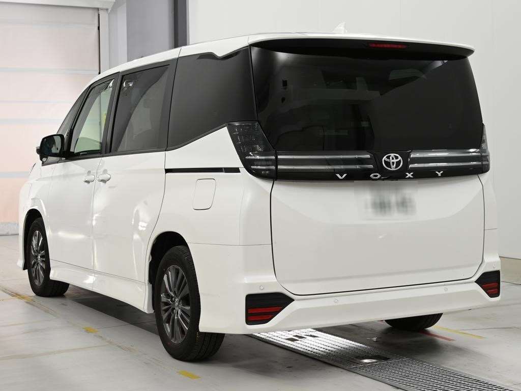 2023 Toyota Voxy S-G auction photo 6