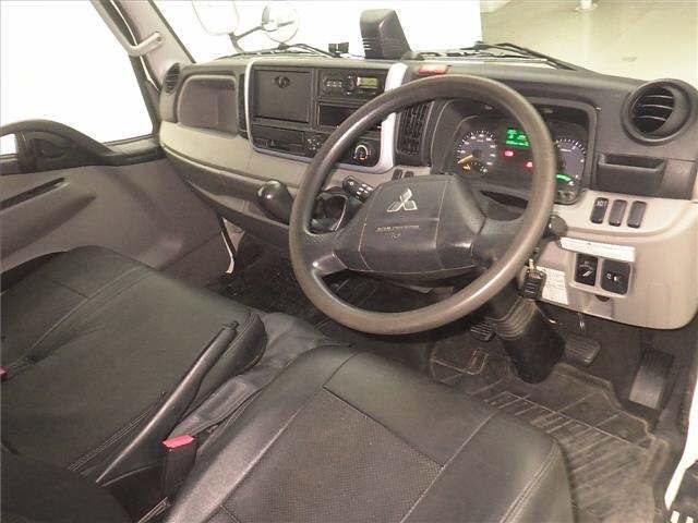 2019 Mitsubishi Fuso Canter Double cab 2t auction photo 3