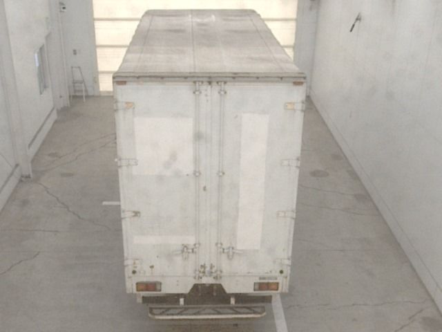 2012 Mitsubishi Fuso Canter covered car auction photo 3