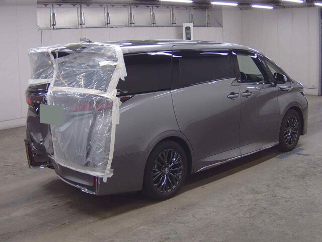 2025 Toyota Vellfire Z Premier auction photo 5