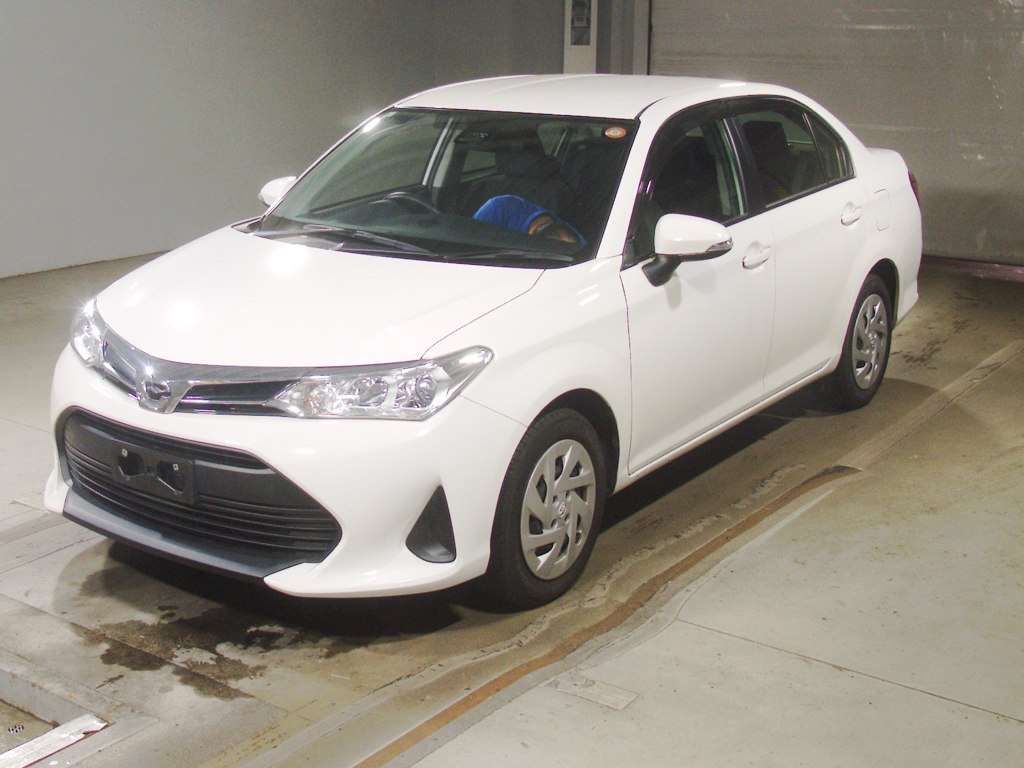 Japan Auction Vehicles 4 2021 Toyota Corolla Axio EX auction photo