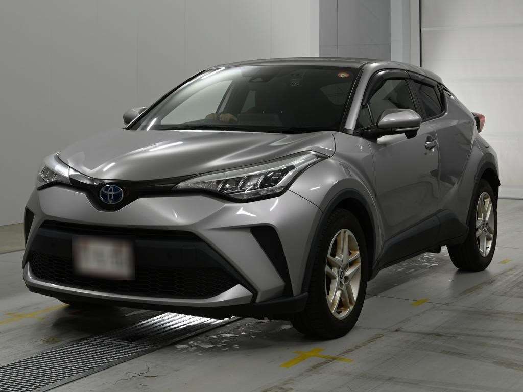 2021 Toyota C-HR HV S Japan auction vehicle