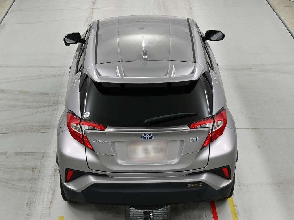 2021 Toyota C-HR HV S auction photo 8